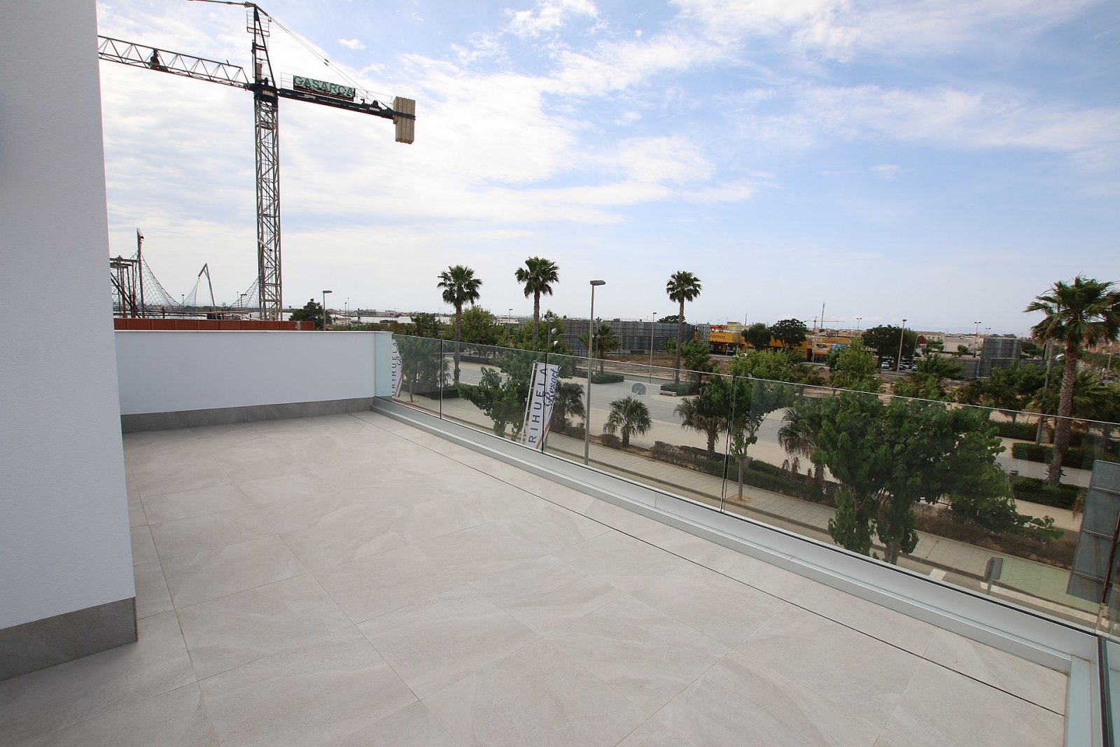 <p>Villa provided with 3 Bedrooms and 2 Bathrooms, private swimming pool and underground garage with cellar. </p><p>Discover these detached villas ...