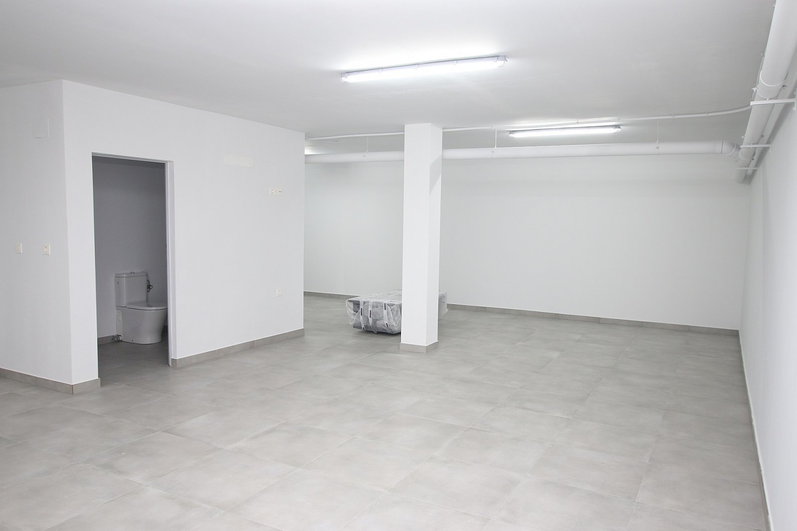 <p>Villa provided with 3 Bedrooms and 2 Bathrooms, private swimming pool and underground garage with cellar. </p><p>Discover these detached villas ...