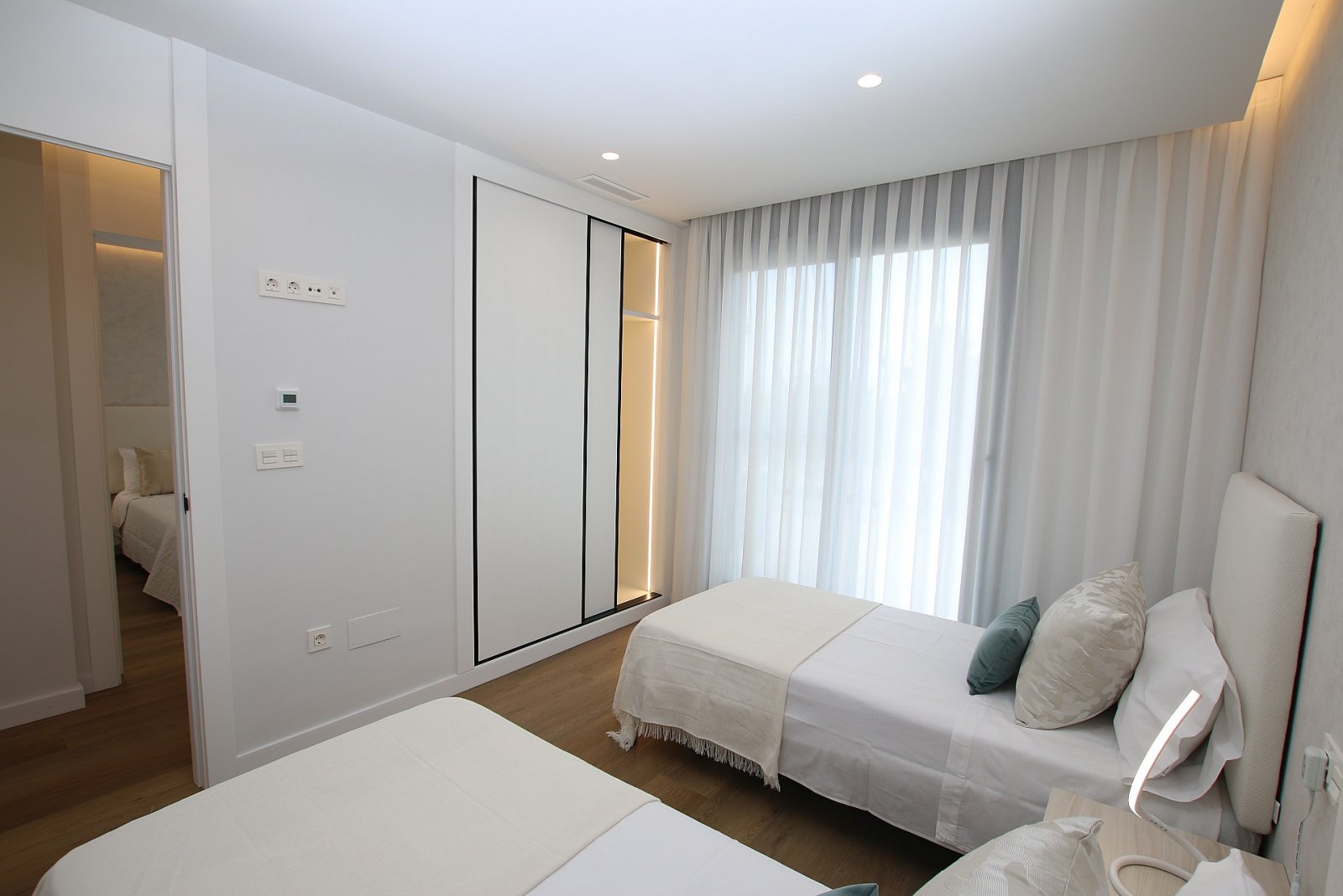 <p>Villa provided with 3 Bedrooms and 2 Bathrooms, private swimming pool and underground garage with cellar. </p><p>Discover these detached villas ...