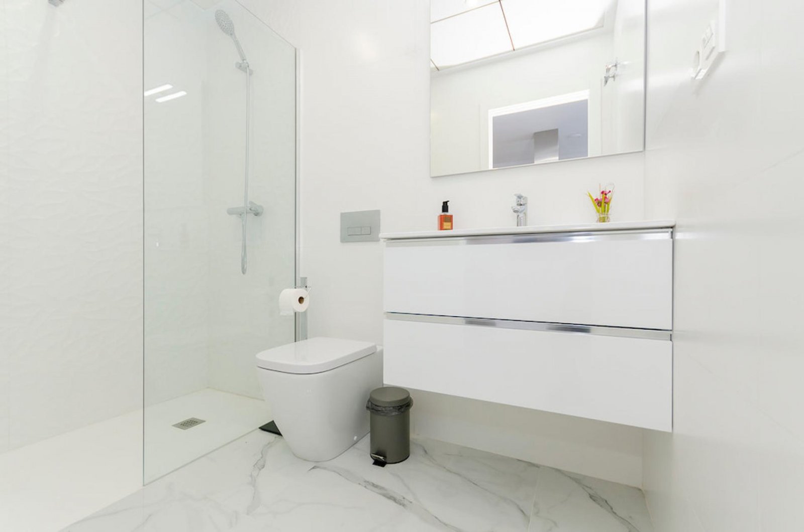 <p>Villa provided with 3 Bedrooms and 3 Bathrooms, private swimming pool and parking space on own plot. </p><p>Discover these beautiful villas with...