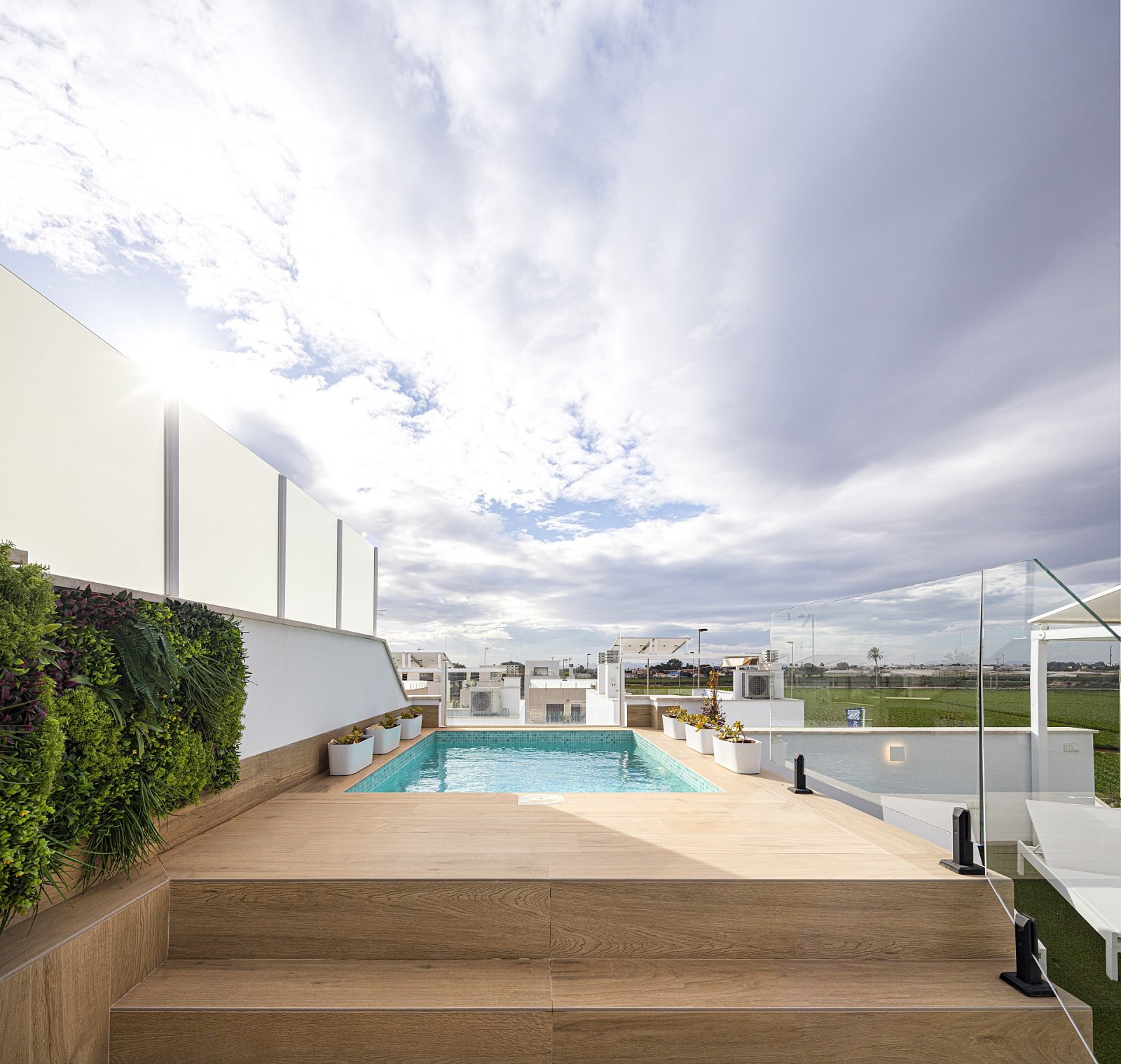 <p>Apartments - solarium provided with 2 Bedrooms and 2 Bathrooms, communal swimming pool and parking space on own plot. </p><p>Newly built bungalo...