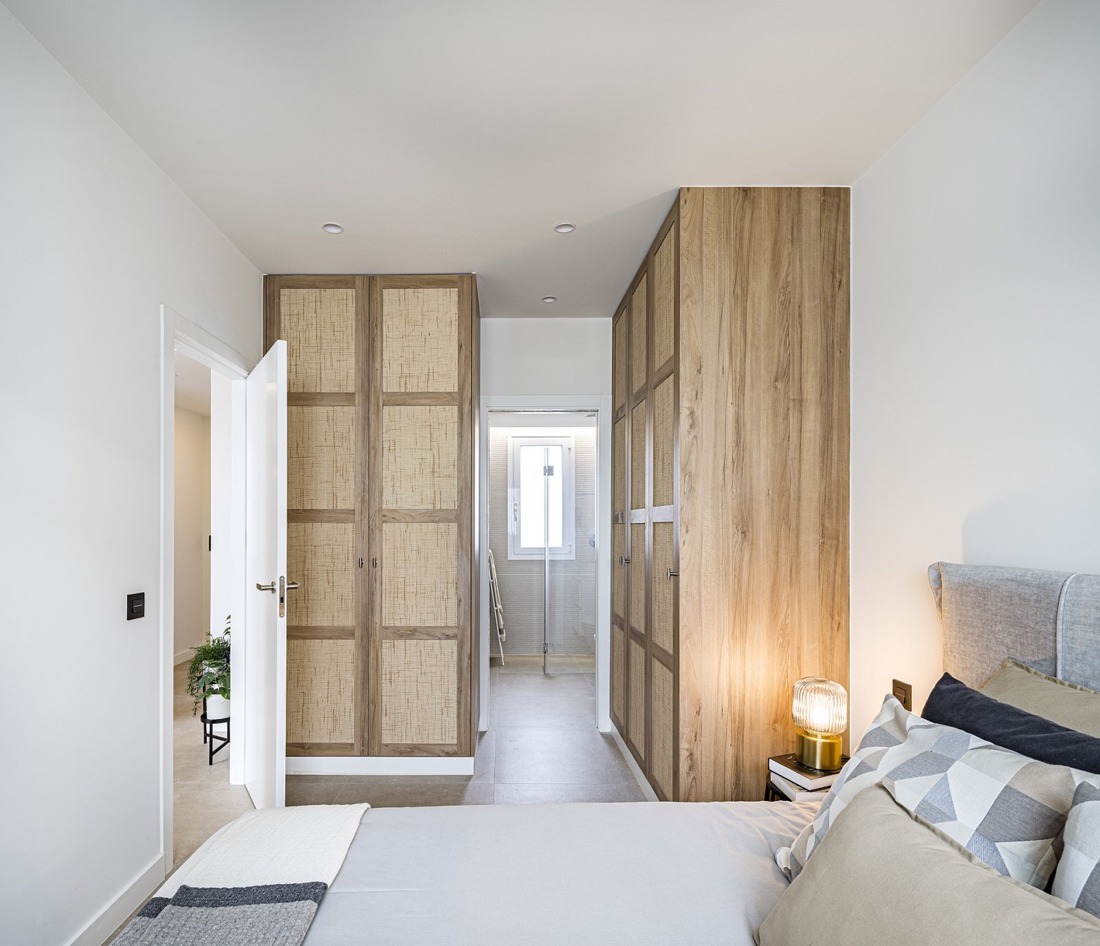 <p>Apartments - solarium provided with 2 Bedrooms and 2 Bathrooms, communal swimming pool and parking space on own plot. </p><p>Newly built bungalo...
