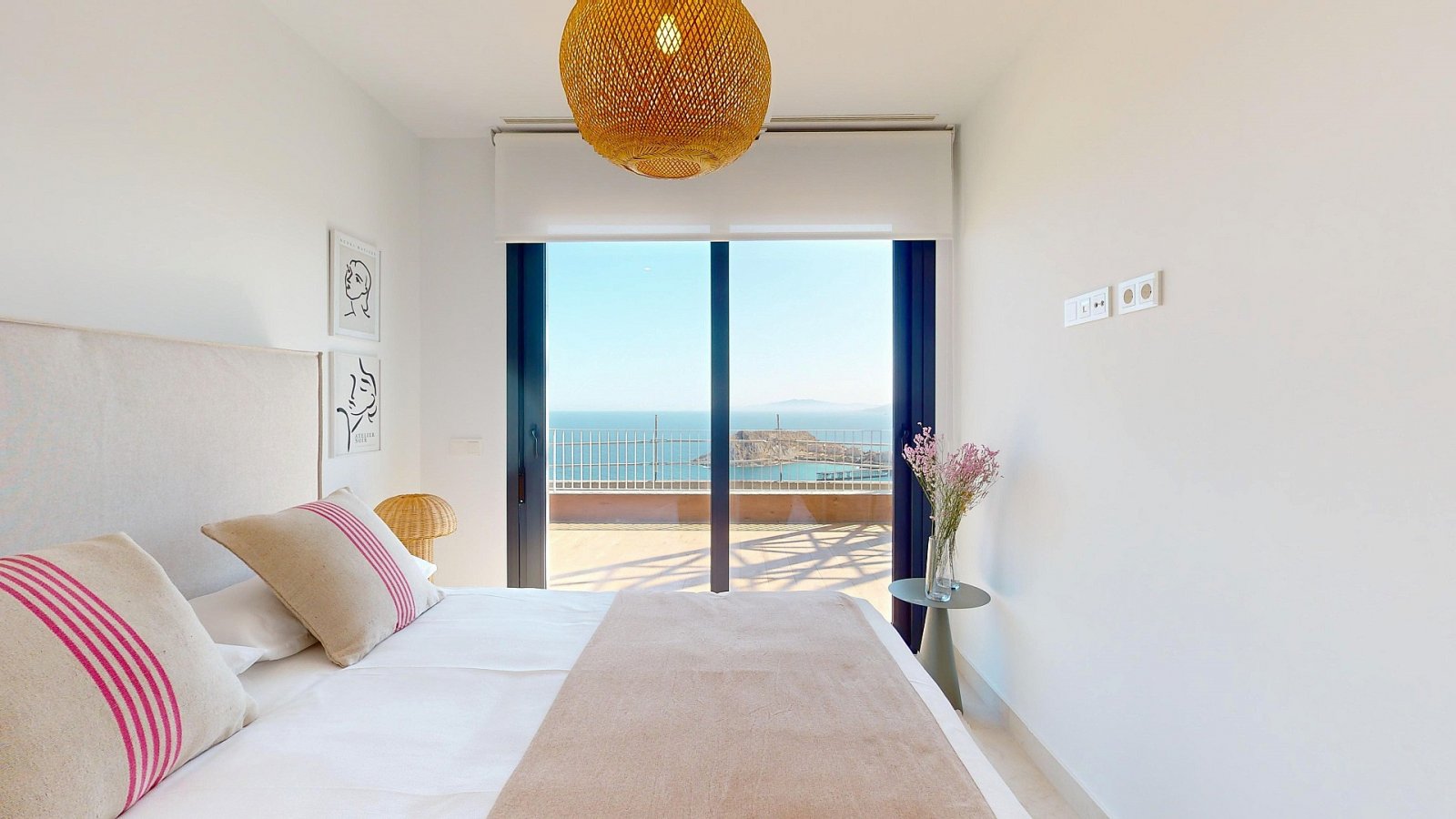 <p>Apartment with terrace provided with 2 Bedrooms and 2 Bathrooms, communal swimming pool and underground parking space. </p><p>You have unparalle...