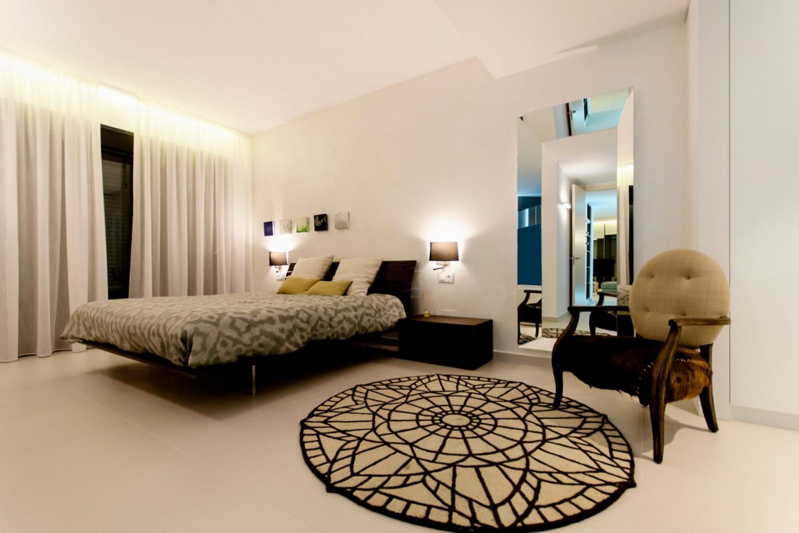 <p>Villa provided with 4 Bedrooms and 4 Bathrooms, infinity swimming pool and underground parking space. </p><p>Discover this beautiful development...
