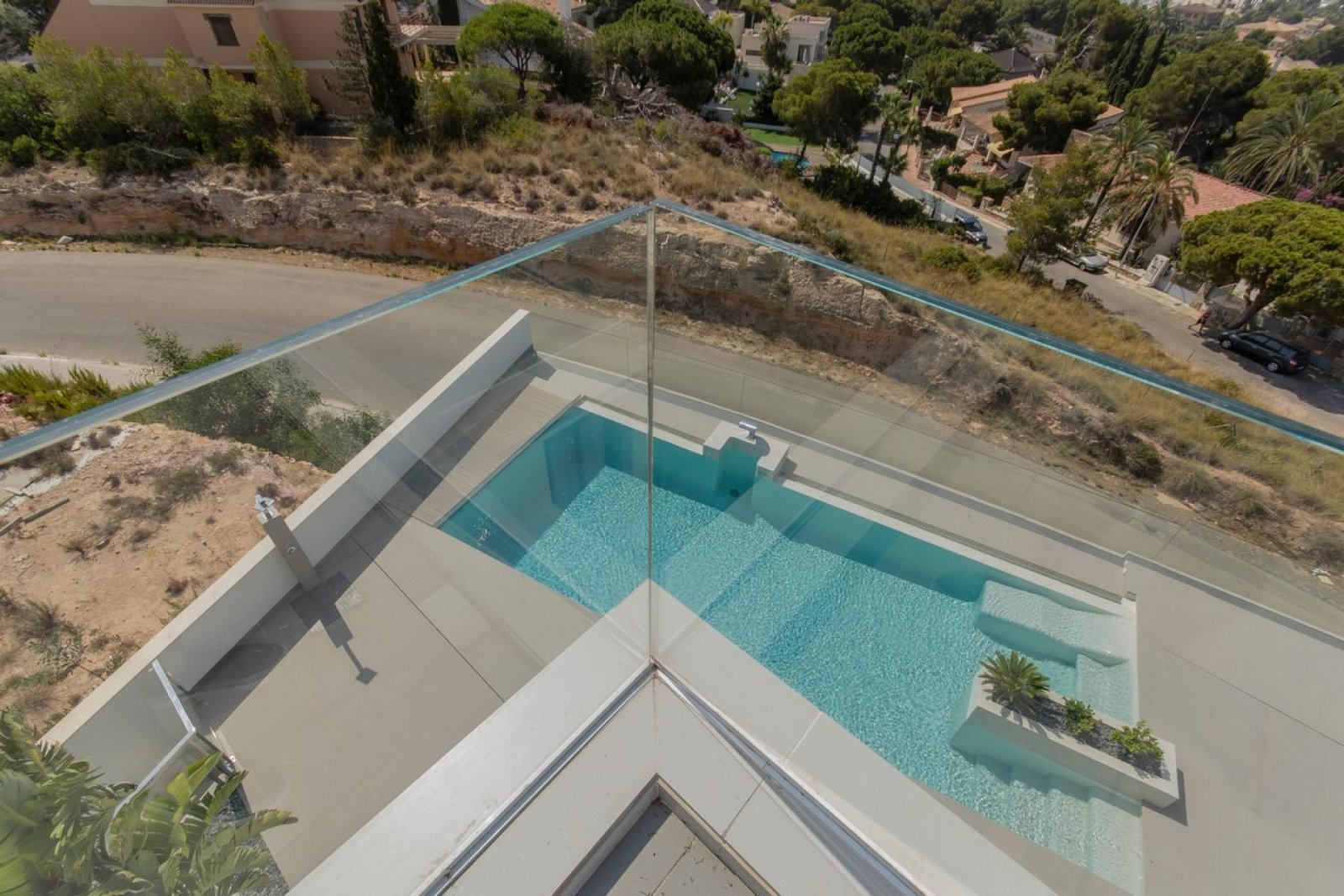 <p>Villa provided with 3 Bedrooms and 4 Bathrooms, private swimming pool and underground parking space. </p><p>Discover this beautiful development ...