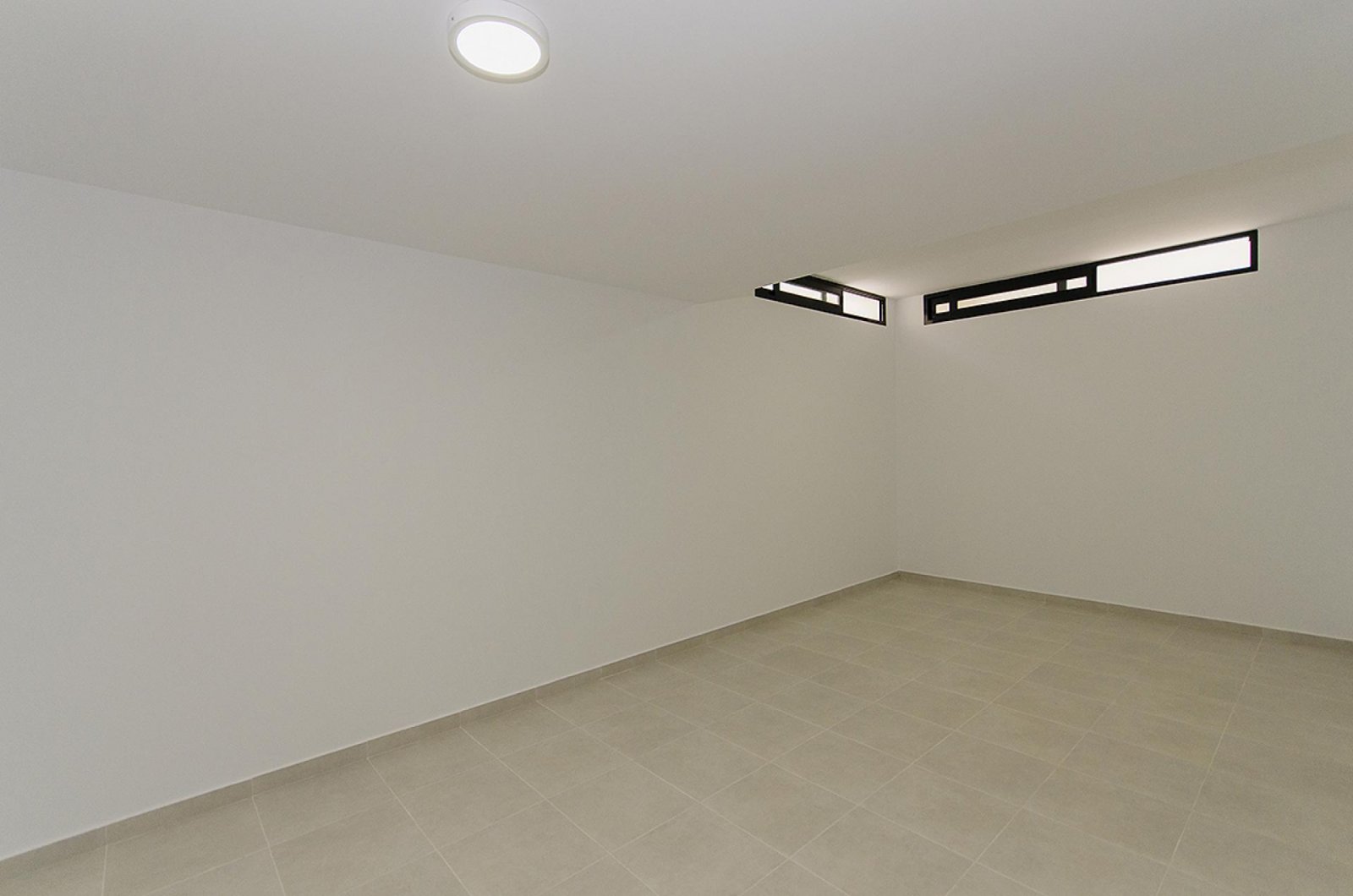 <p>Villa provided with 3 Bedrooms and 3 Bathrooms, private swimming pool and parking space on own plot. </p><p>Discover this beautiful development ...