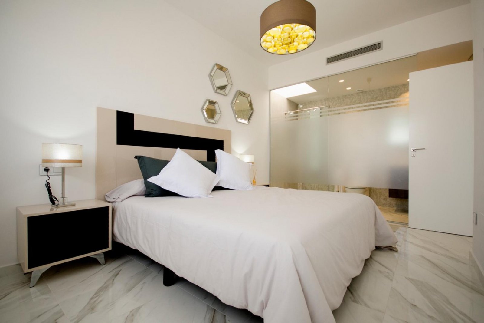 <p>Villa provided with 3 Bedrooms and 2 Bathrooms, private swimming pool and parking space on own plot. </p><p>Discover this beautiful development ...