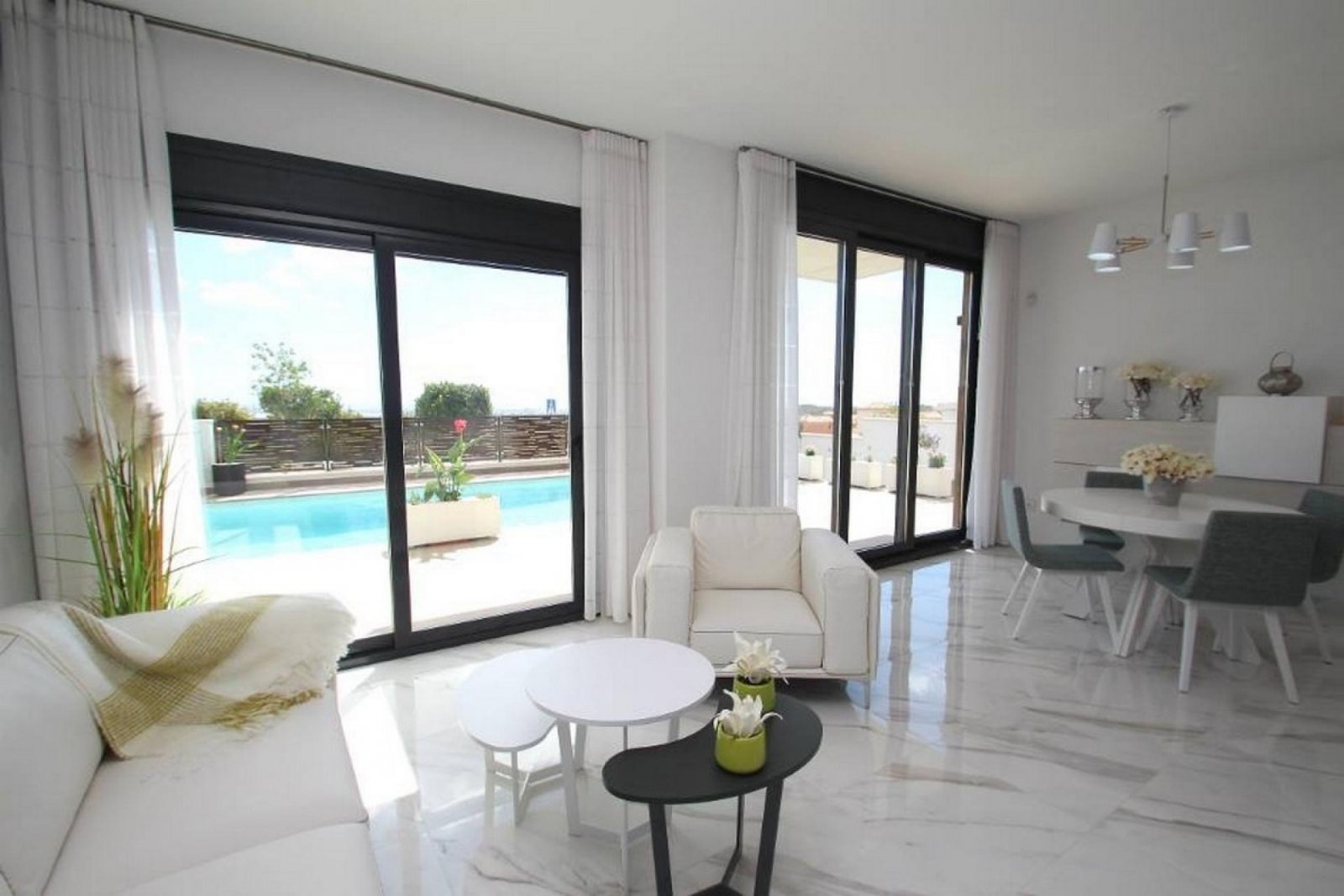 <p>Villa provided with 3 Bedrooms and 2 Bathrooms, private swimming pool and parking space on own plot. </p><p>Discover this beautiful development ...