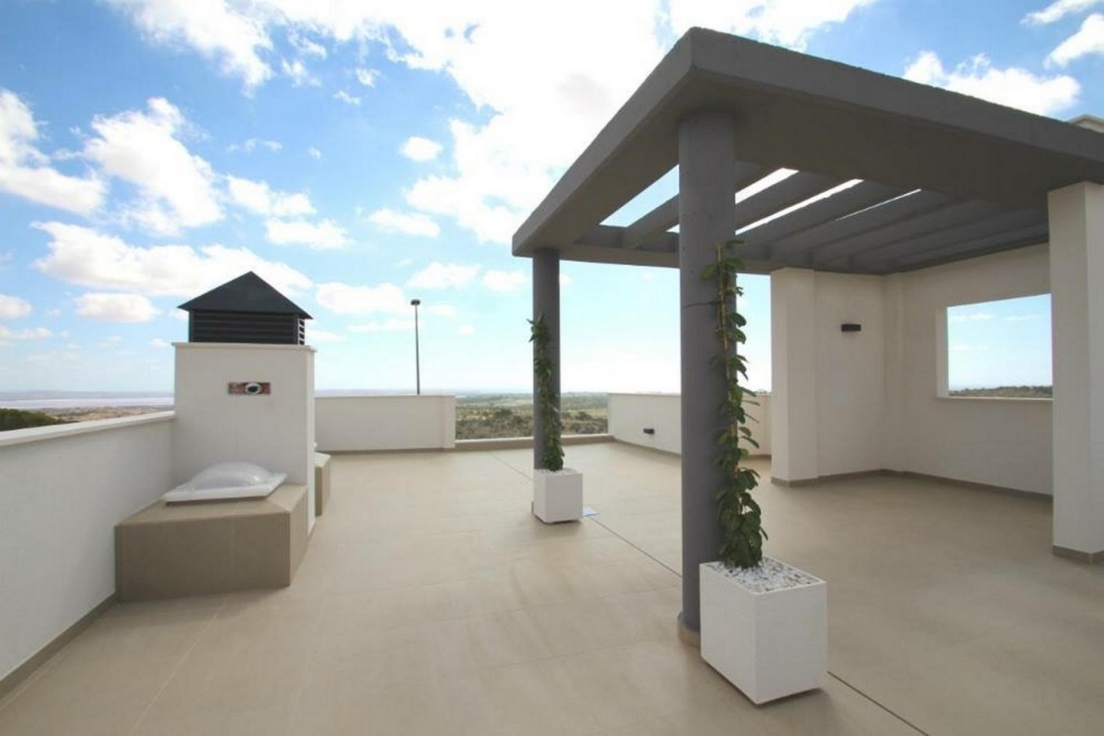 <p>Villa provided with 3 Bedrooms and 2 Bathrooms, private swimming pool and parking space on own plot. </p><p>Discover this beautiful development ...