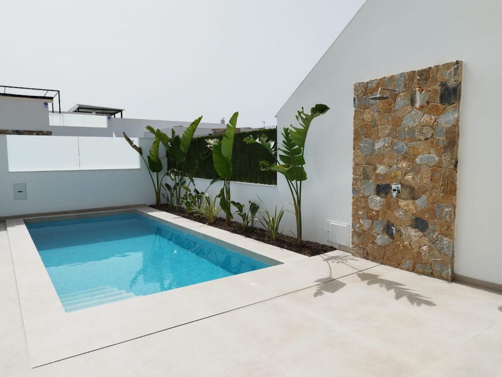 <p>Villa provided with 3 Bedrooms and 2 Bathrooms, private swimming pool and parking space on own plot. </p><p>Discover these beautiful villas, loc...
