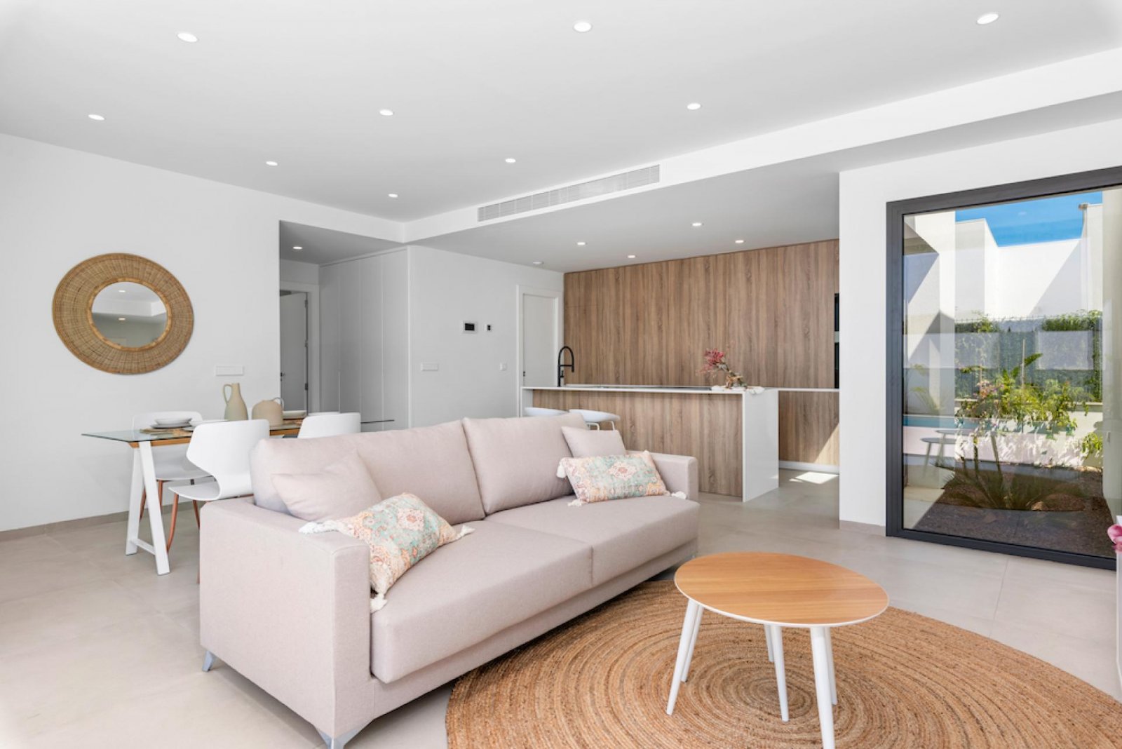 <p>Villa provided with 3 Bedrooms and 2 Bathrooms, private swimming pool and parking space on own plot. </p><p>Discover these beautiful villas, loc...