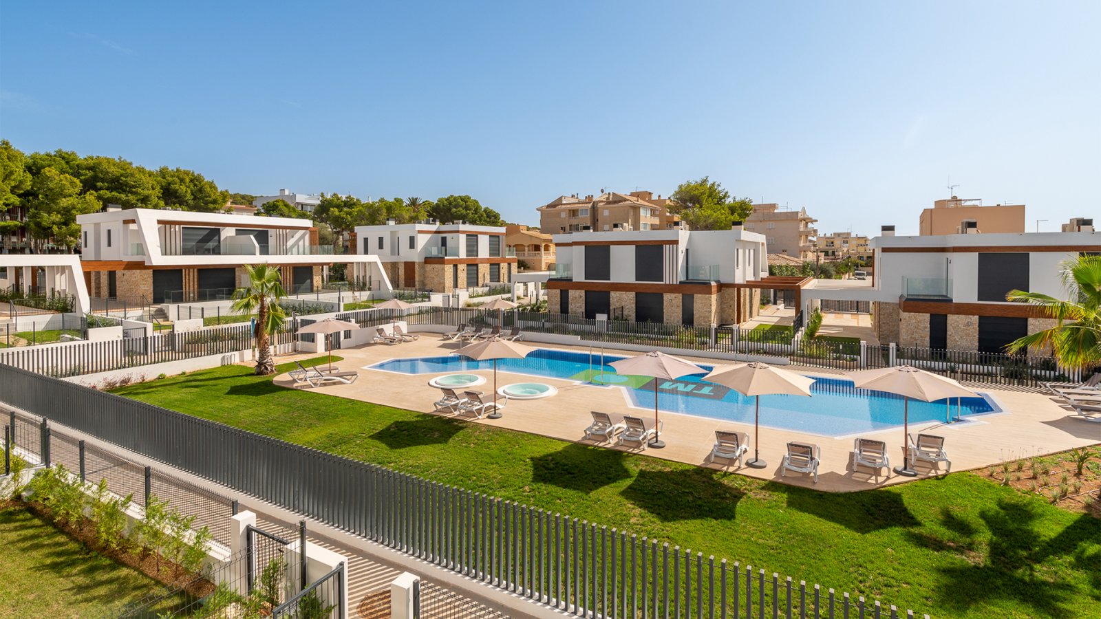 Capdepera: Luz de Cala Ratjada by TM is a luxury residential project on the easternmost tip of the Island of Mallorca in Cala Ratjada, set in a unique locatio... 