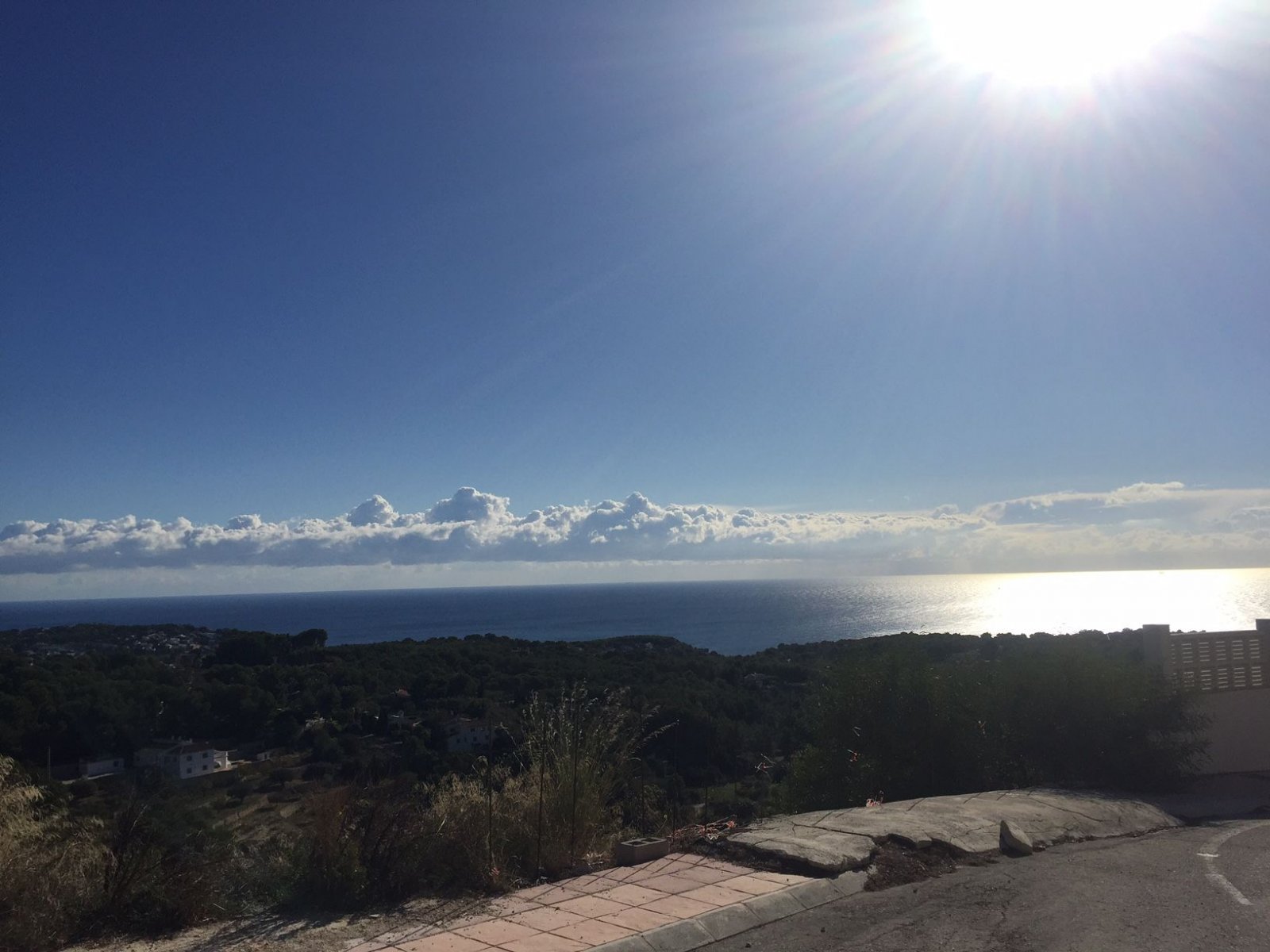 Plot of 2,560 m2 for 1 or 2 luxury villas on Benissa coast with panoramic sea views from Moraira to the Peñon de Ifach in Calpe.These are 2 adjo...