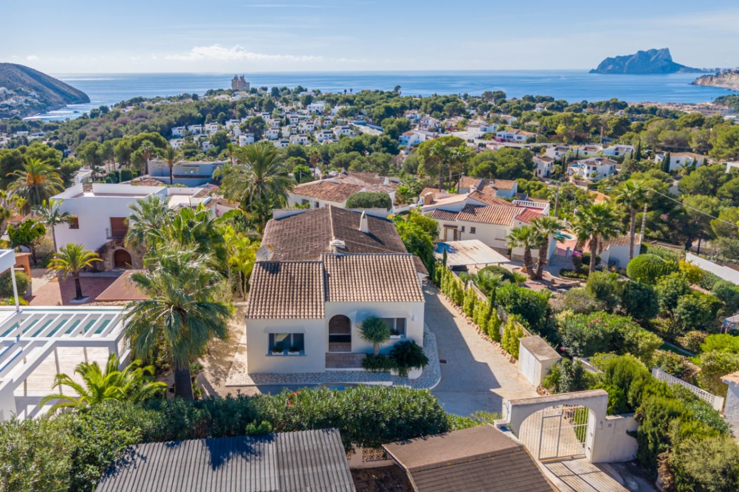 Mediterrane Luxusvilla mit spektakulärem Meerblick