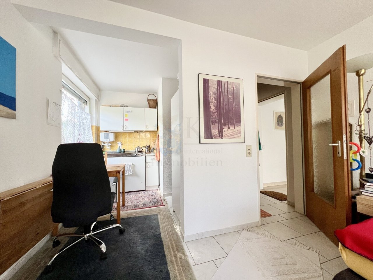 VIEW OF THE KITCHEN NOOK