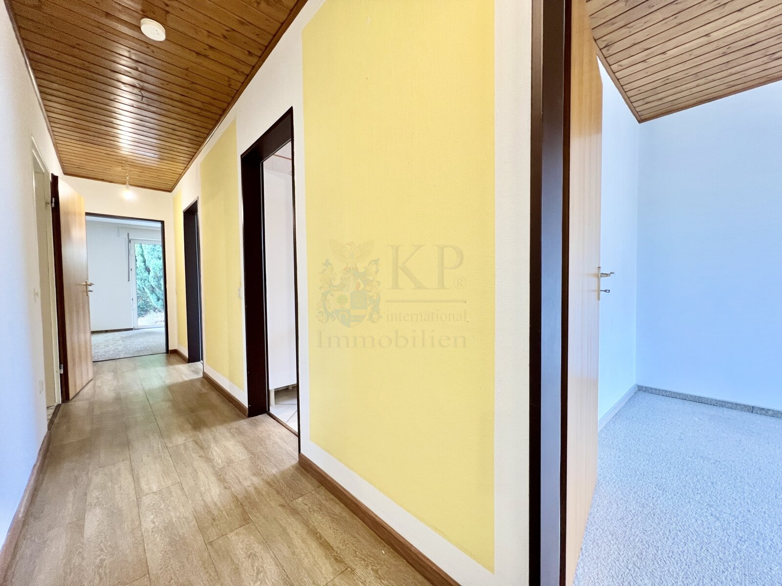 GROUND FLOOR CORRIDOR