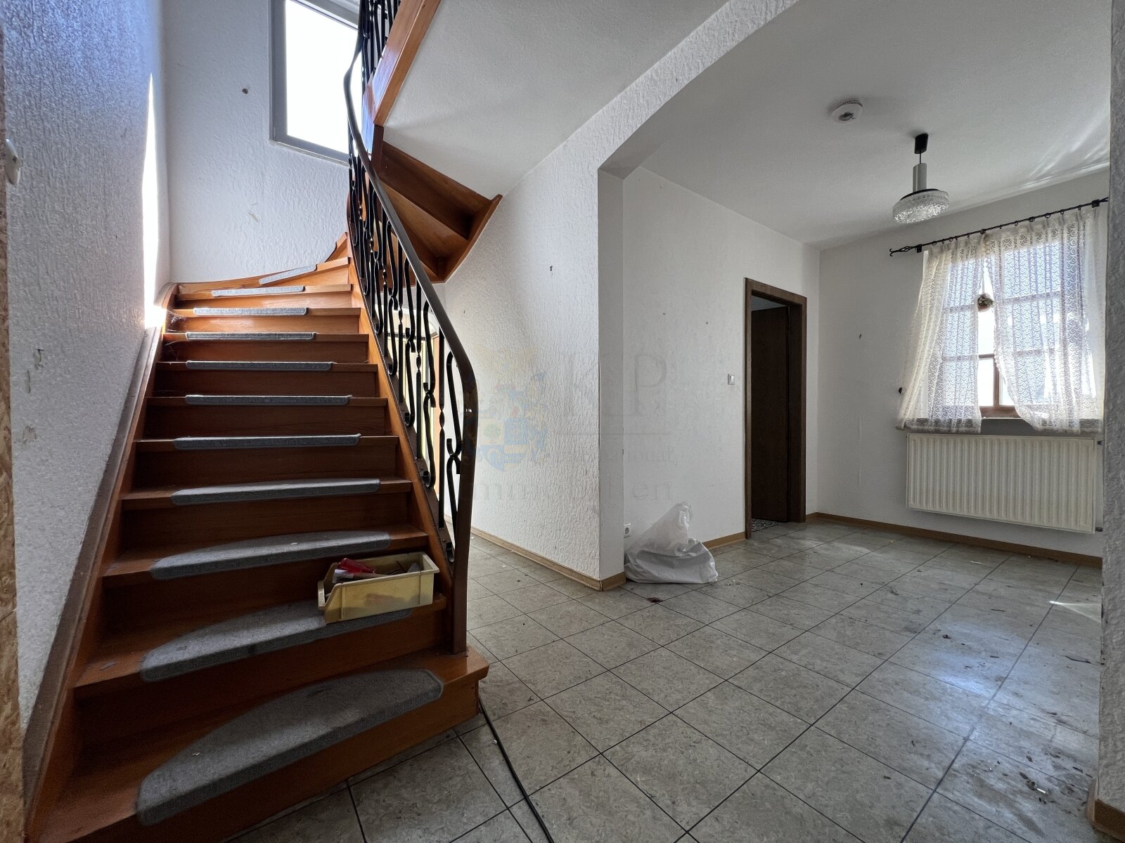 PROPERTY DETAILS - EXISTING STRUCTURE