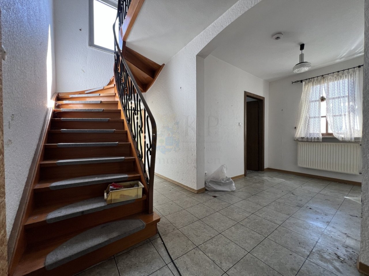 PROPERTY DETAILS - EXISTING STRUCTURE